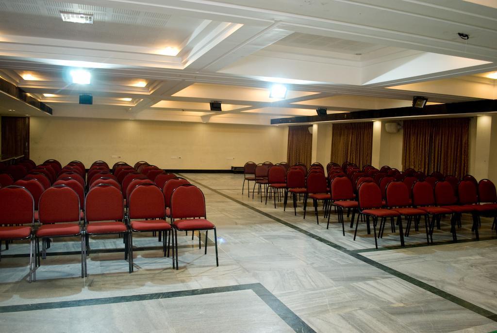 Hotel Rajadhane Madurai Buitenkant foto