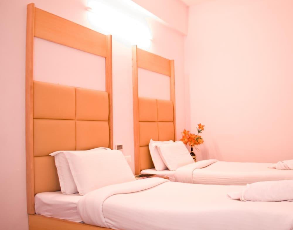 Hotel Rajadhane Madurai Buitenkant foto