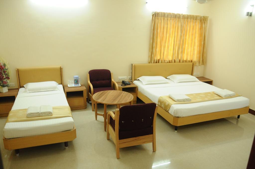 Hotel Rajadhane Madurai Buitenkant foto