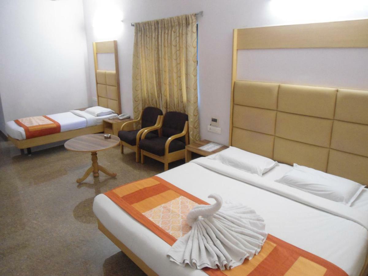 Hotel Rajadhane Madurai Buitenkant foto