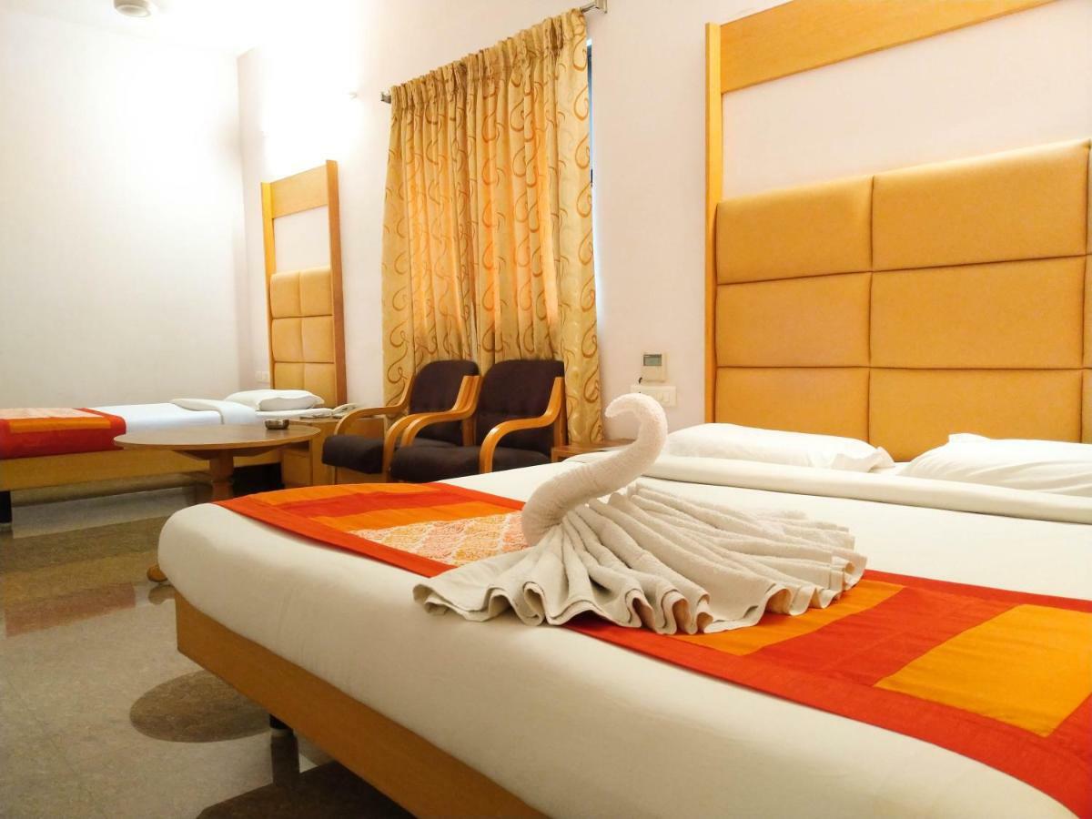 Hotel Rajadhane Madurai Buitenkant foto