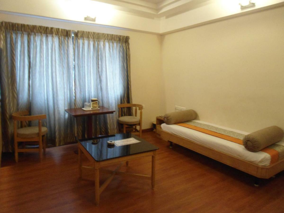 Hotel Rajadhane Madurai Buitenkant foto
